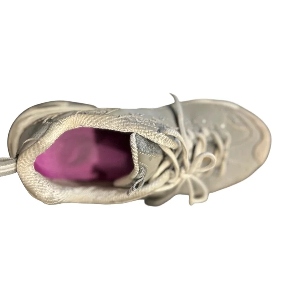 Skechers Women's Gray Sneakers Athletic Walking‎ Shoes Size 8.5